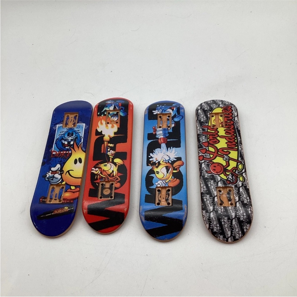 4 X World Industries Tech Deck skateboard 96mm fingerboard Devilman Vintage